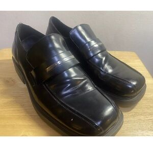 Vintage Kenneth Cole Reaction Men’s Black Leather Slip On Loafers Size 12 WORN